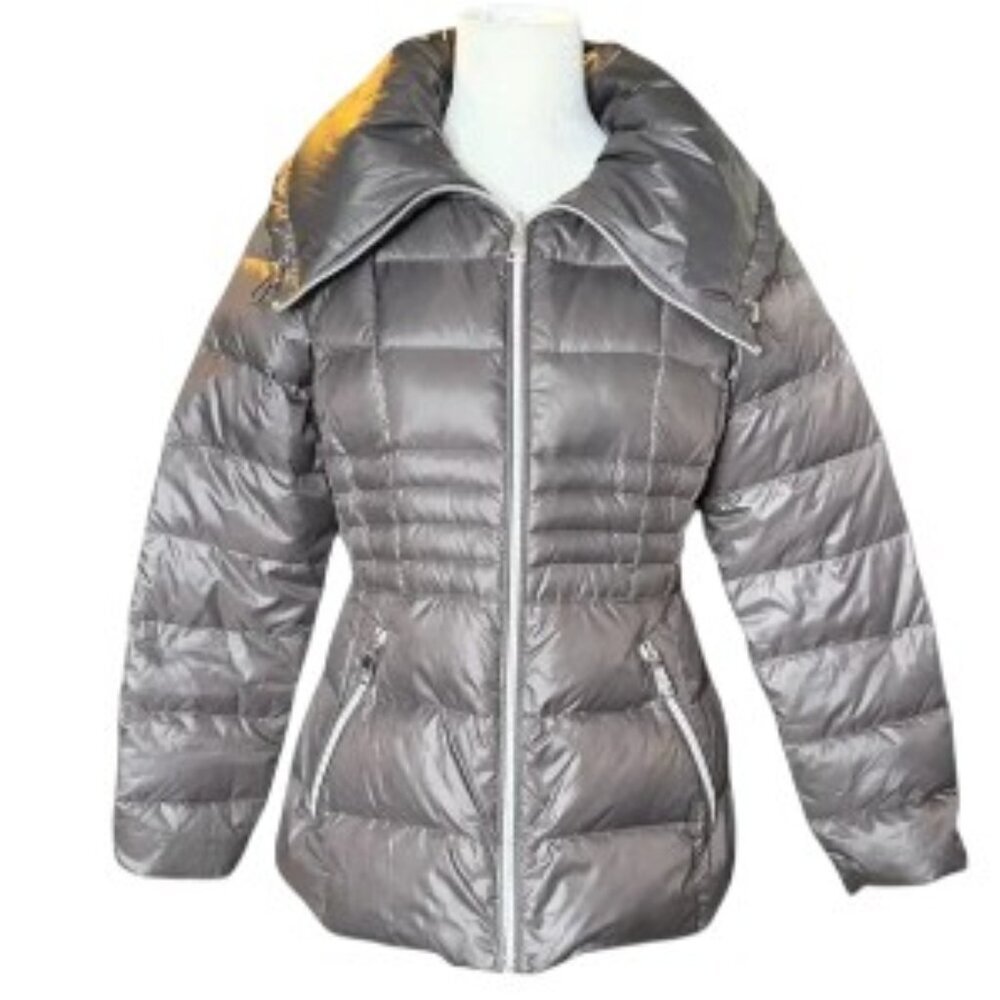 Karl Lagerfeld Paris Women's Lightweight Packable Puffer Down Jacket Size Medium